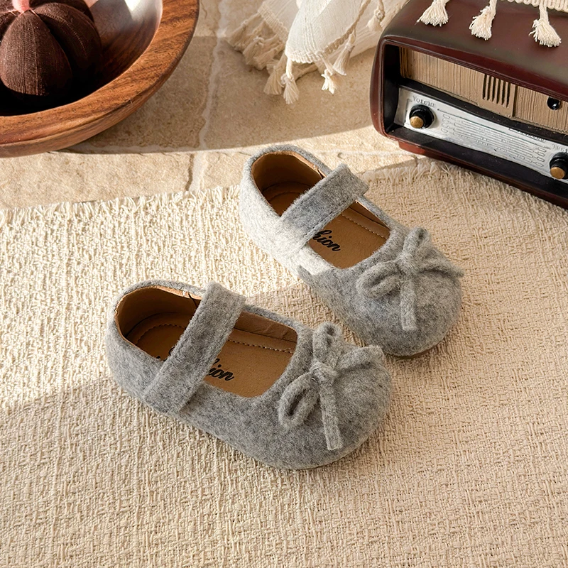 Solid Bow Children Flats Shoes Autumn Winter Short Plush Toddler Girls Princess Shoes Hook Loop Shallow Kids Leather Shoes 21-30