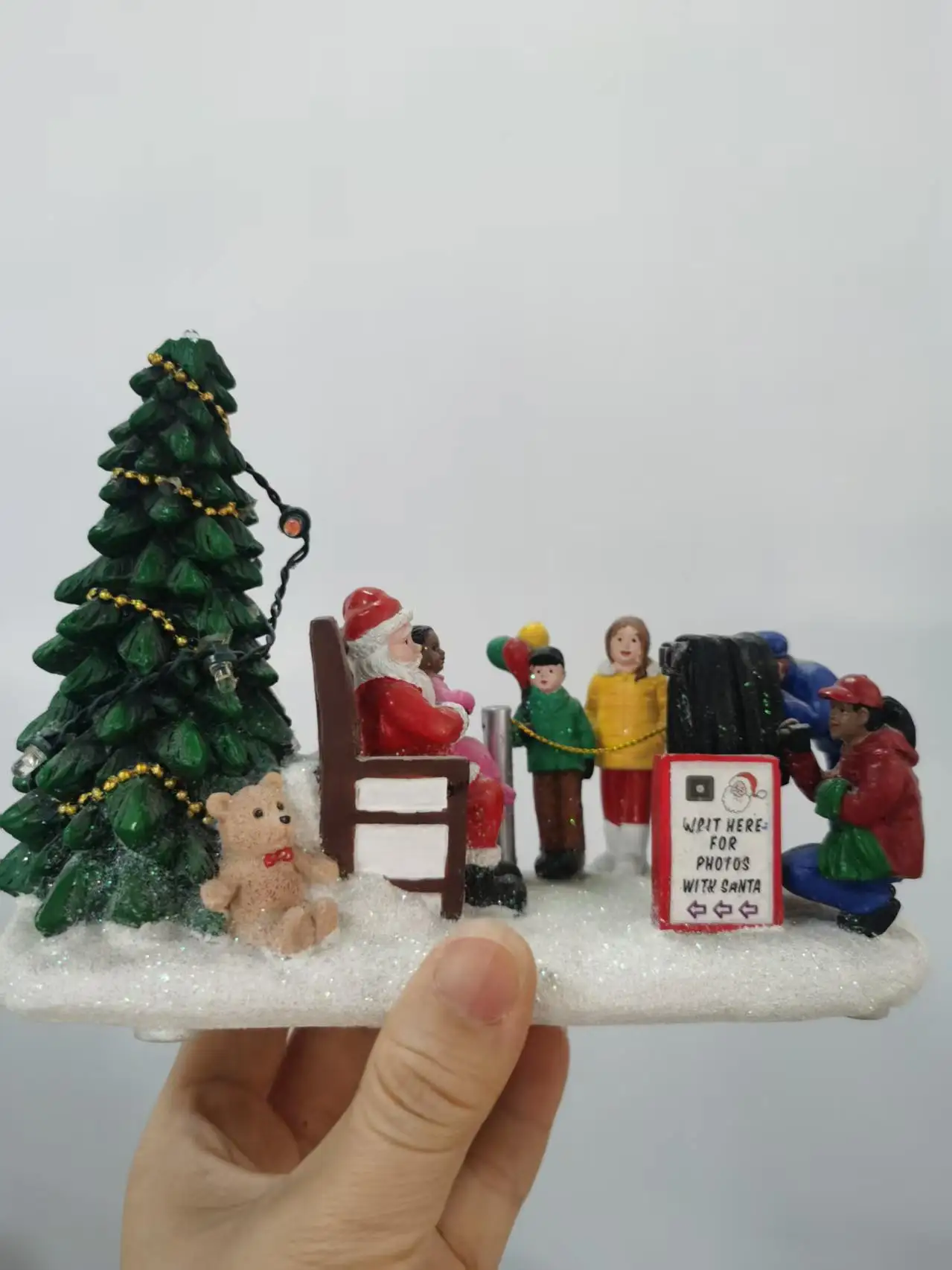 Resin figure mental psychological sand table game box court therapy take photo with  santa