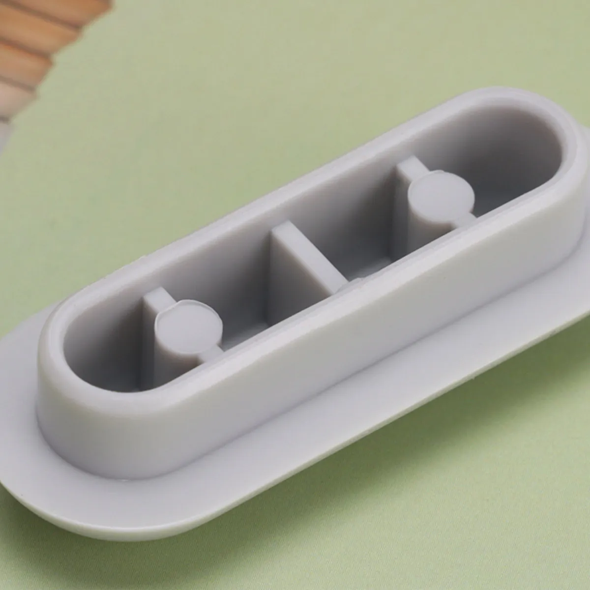 2Pcs Toilet Seat Bumper Grey Plastic Toilet Seat Lifter Cushioning Pad Antislip Gasket for Universal Fit Quiet