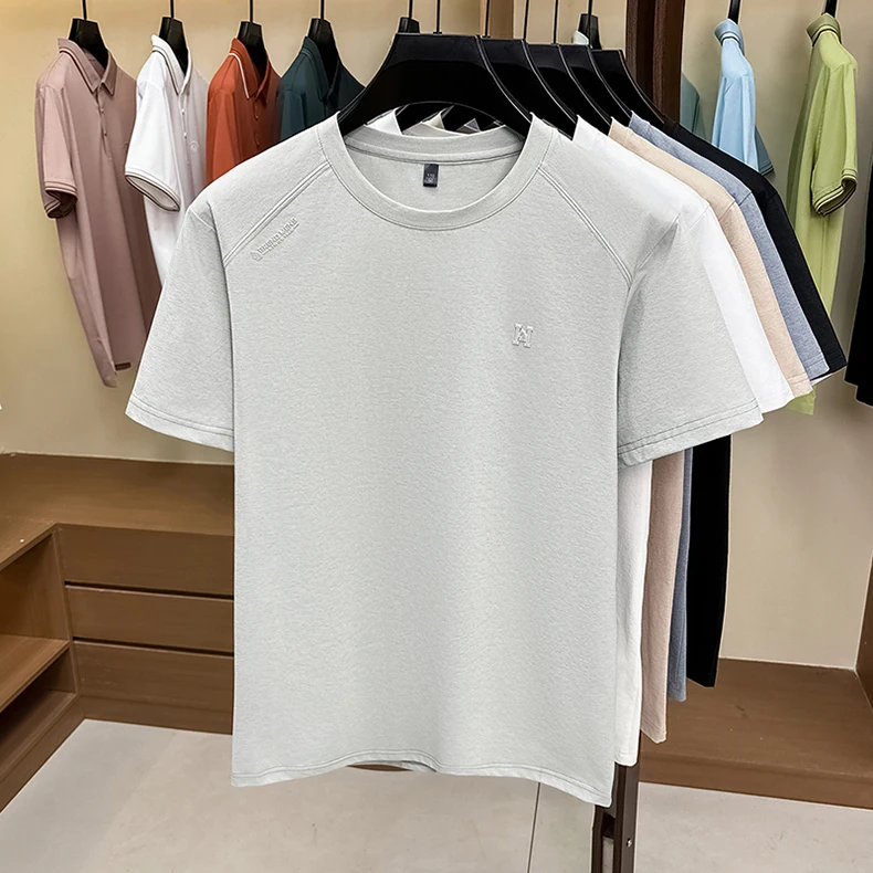 Modisches Luxusmarken-T-Shirt für Herren mit Kurzarm, geprägten Buchstaben, neuem Stil, atmungsaktiv, sommerlich, lässig, Rundhalsausschnitt, einfarbig. – Detail 7