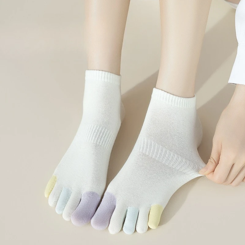 6 pasang kaus kaki musim panas yang tipis, bernapas, menyerap keringat, antibakteri, dengan ujung terpisah, warna solid, serbaguna, kasual, dan nyaman.