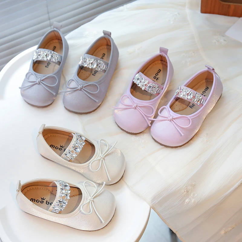 Girls Flat Shoes Shiny Crystal Round Toes Kids Princess Shoes Elastic Band Slip-on 2025 New Girls Dance Shoes Simple Bow Wedding
