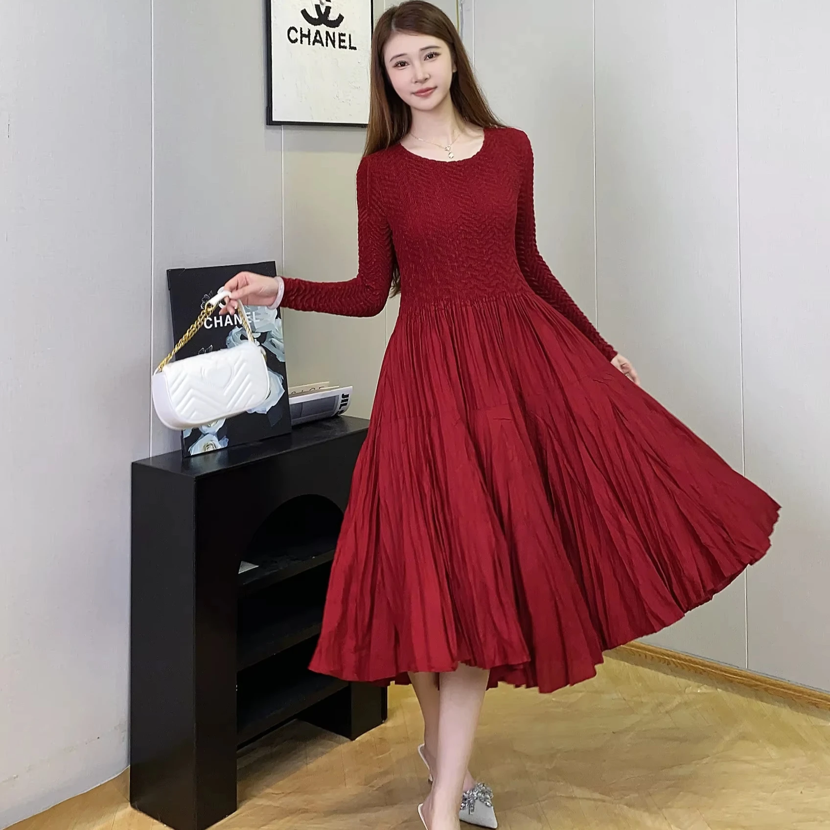 High Quality Fashion Smocked Dress 2024 New Women's Casual Dress Slim Fit Long Sleeve Embossed Pleated Elegant Dress