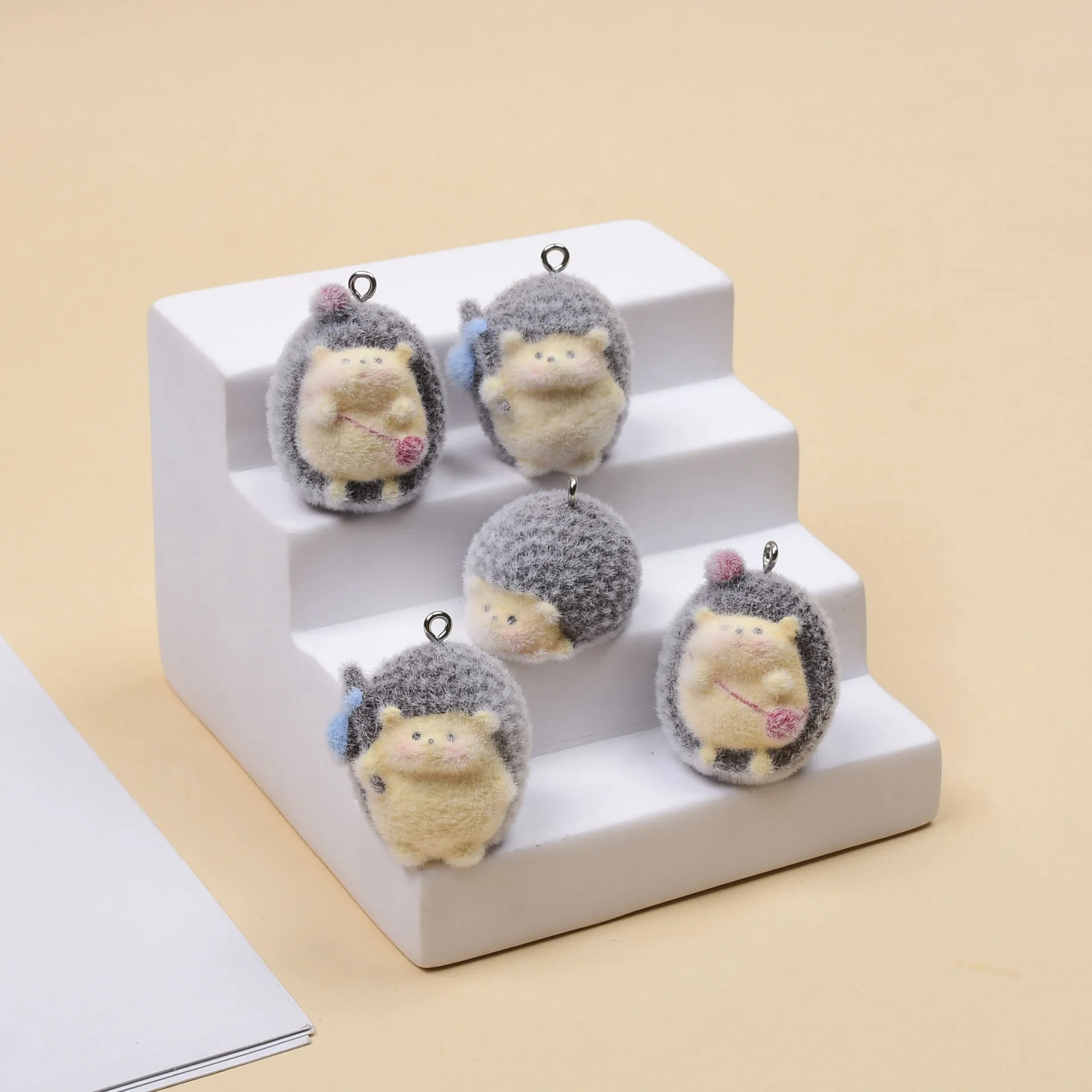 

10Pcs Resin Flocking Hedgehog Charms Pendants for DIY Earrings Necklace Headdress Jewelry Wholesale of Accessories and Materials