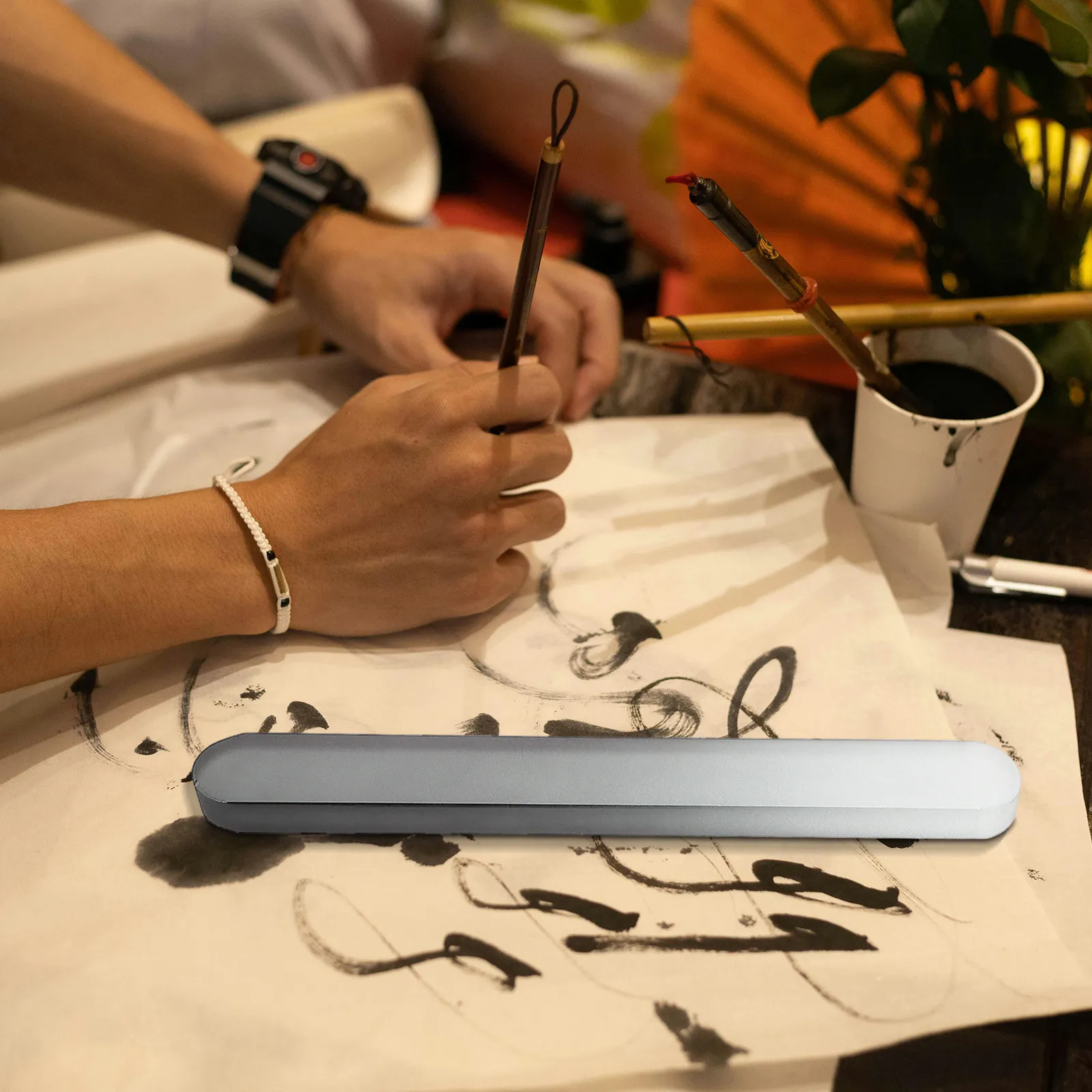 

Glass Chinese Calligraphy Paperweight Transparent Elegant Rectangular Desk Accessory for Xuan Paper Brush Painting Art Supplies