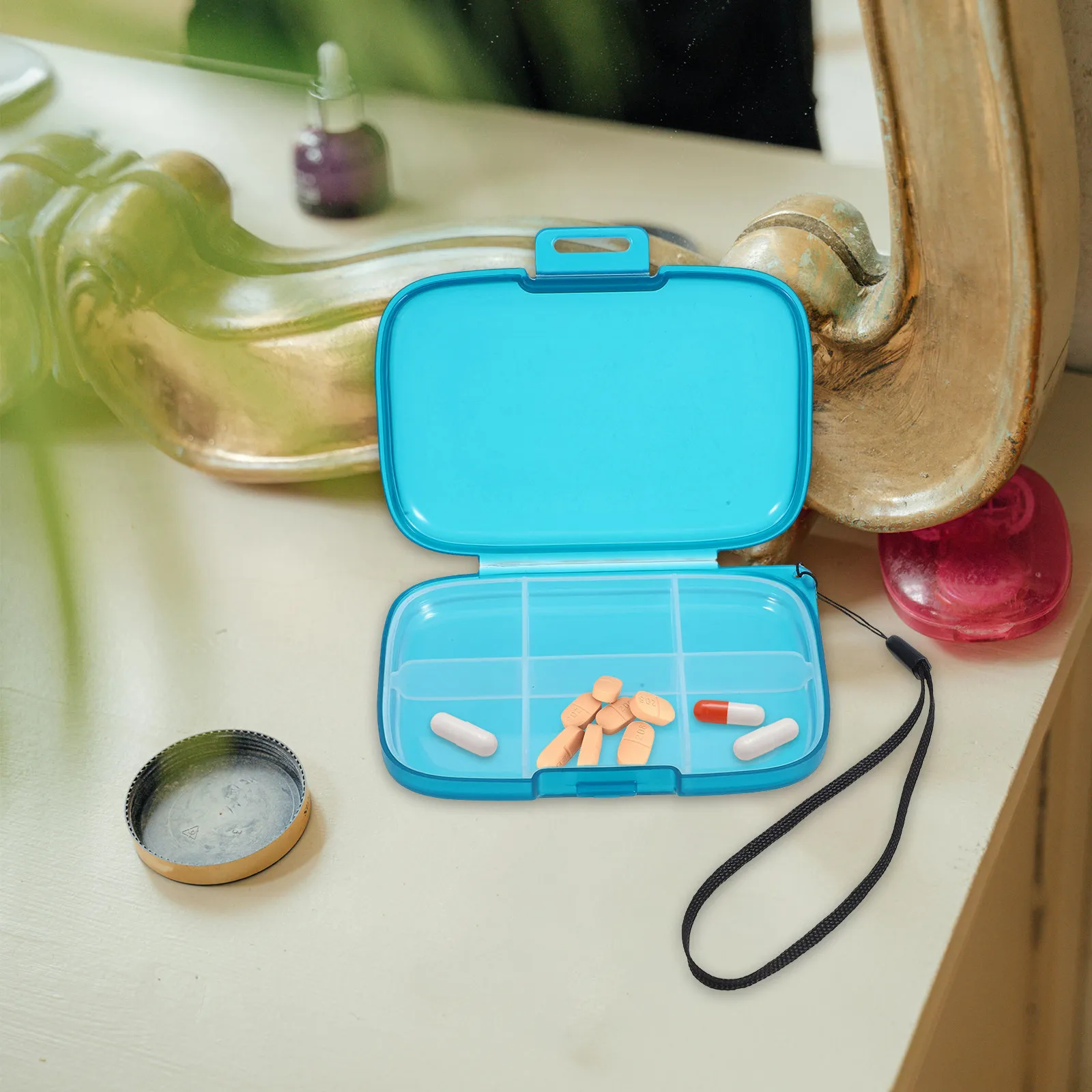 

Portable Small Medication Organizer Box Travel Medicine Container Plastic Daily Medicine Case Sealed Compartments Personal Use