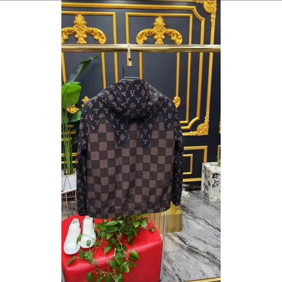 

Spring 2025 new two-sided fashion with the same trendy brand casual hooded color matching jacket men's trend casual versatile