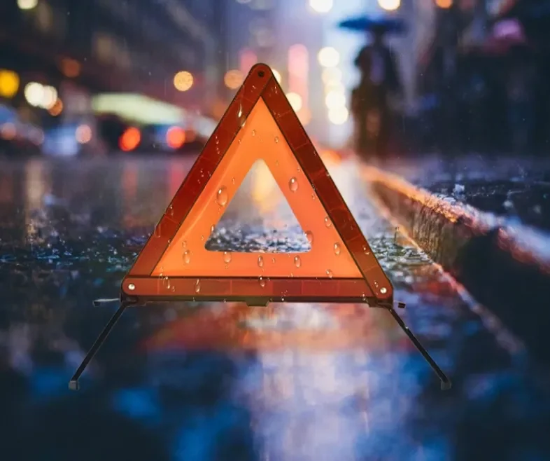 Hot Sale Emergency Warning Triangle Reflective Road Safety Reflector Traffic Vehicle Tripod Safety Warning Triangle