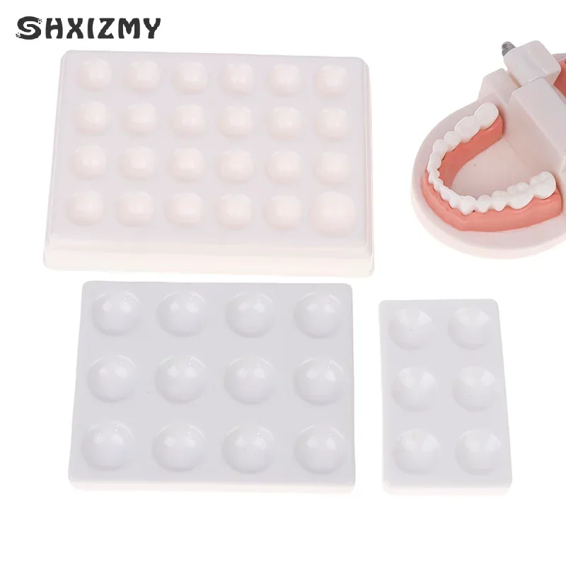 

1Pcs With Cover Dental Mixing Color Palette Watering Moisturizing Plate Lab Equipment Dentistry Materials
