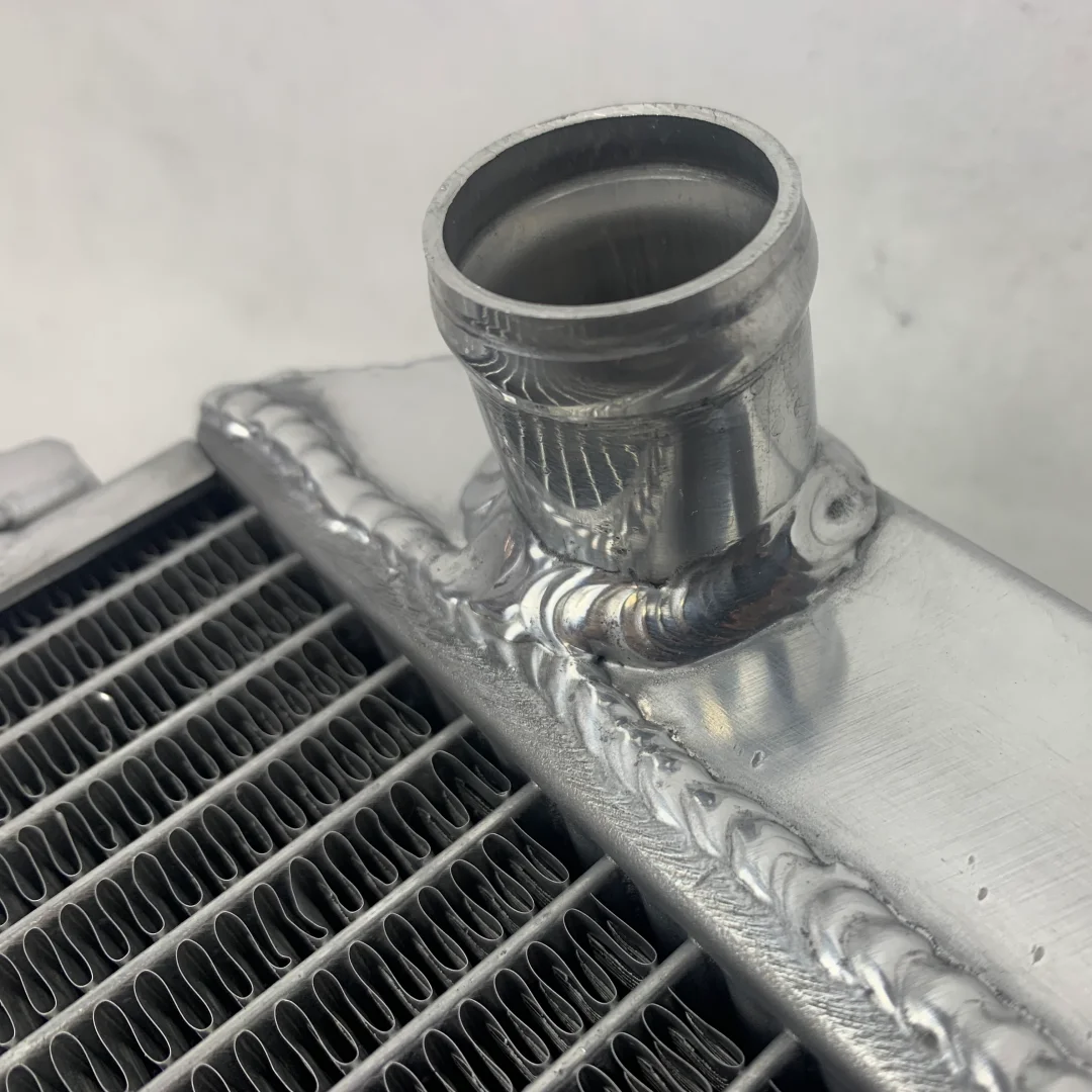 Aluminum Radiator for 1980-1998 Suzuki Sierra/Jimny/Samurai/JA51 SJ413 G13 1.3L manual transmission