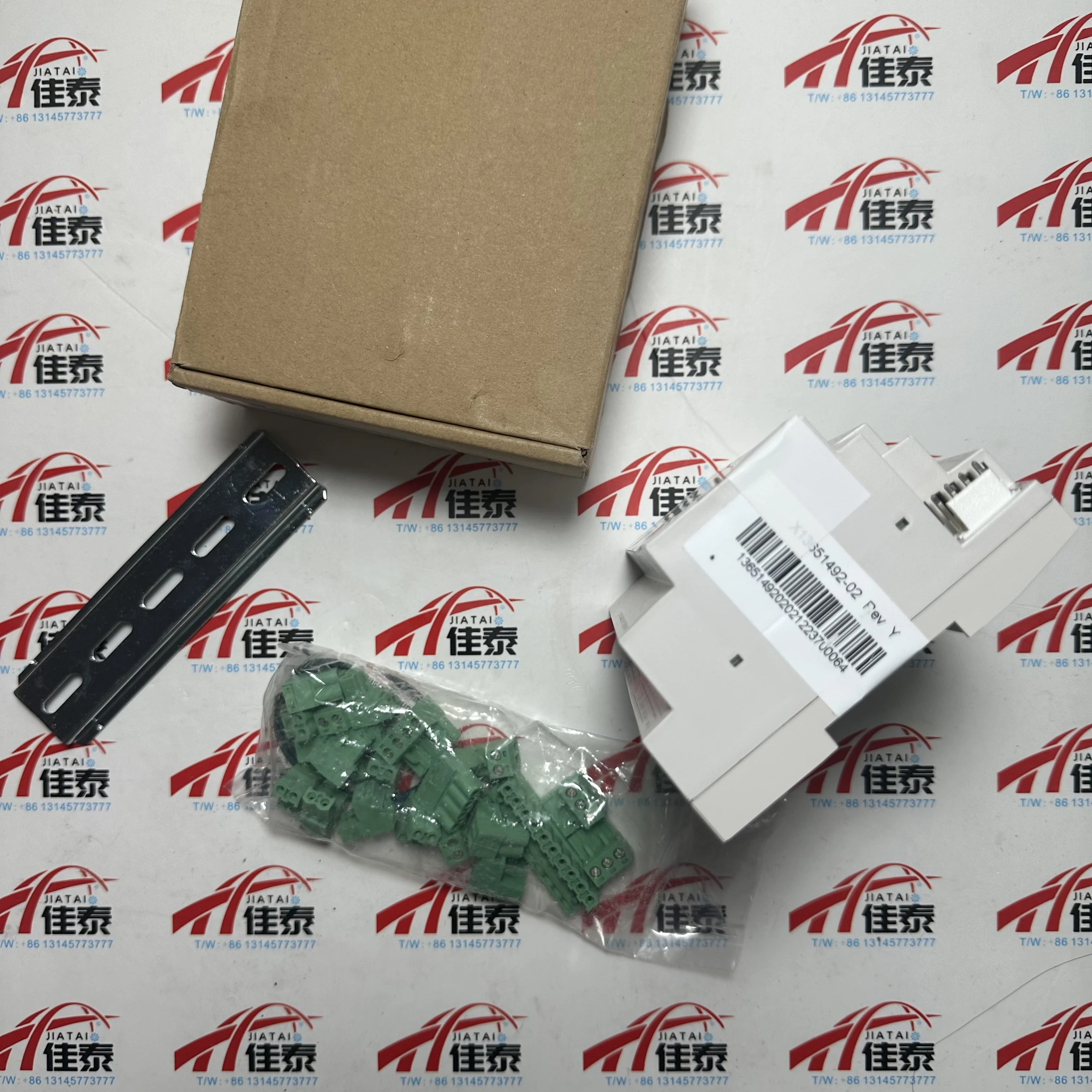 Trane UC400 air conditioner controller module X13651492-02 original genuine product X1365149202