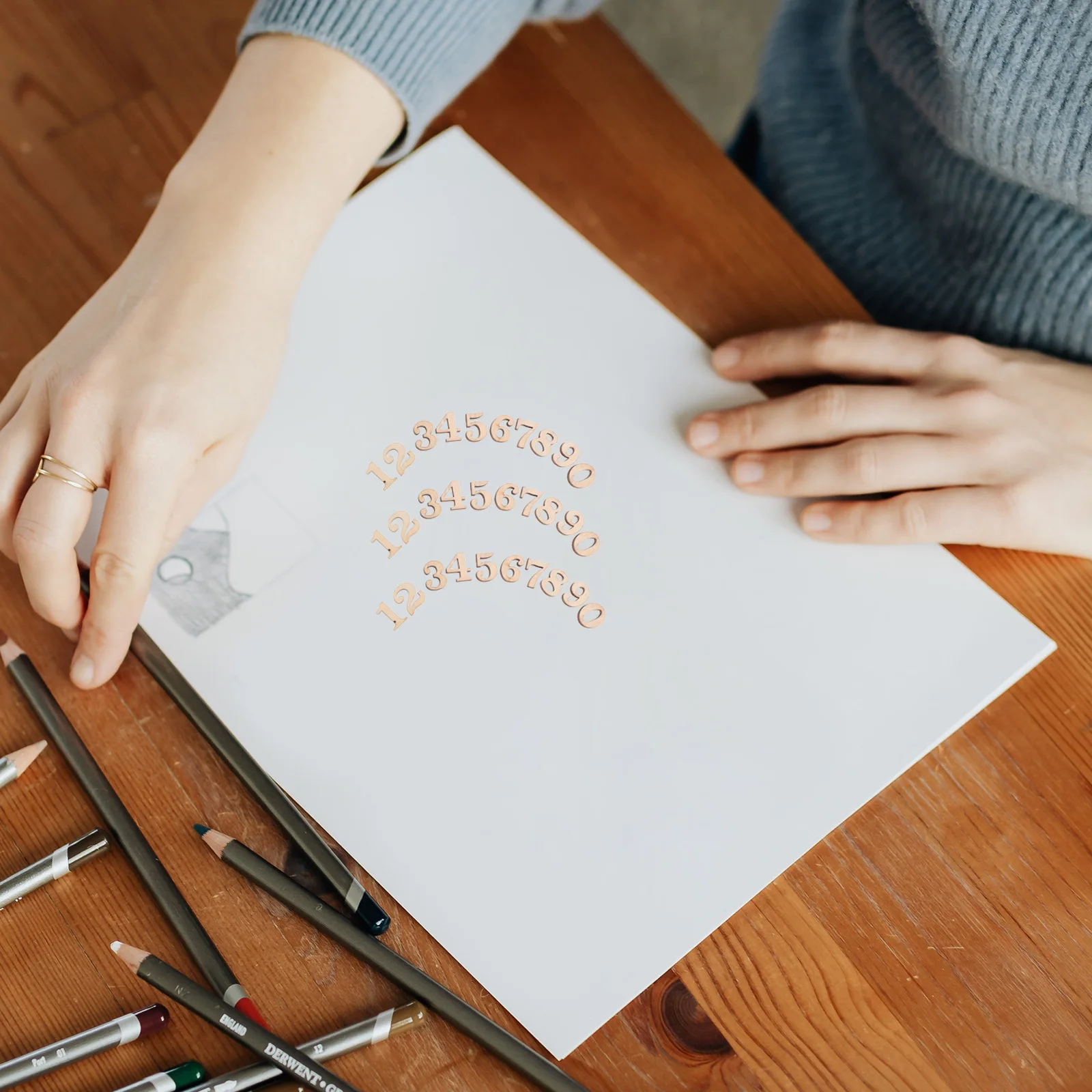 

100Pcs Wooden Cutouts Blank Wood Pieces Smooth Surface DIY Craft Painting Chips for Wedding Birthday Decorations and Handmade