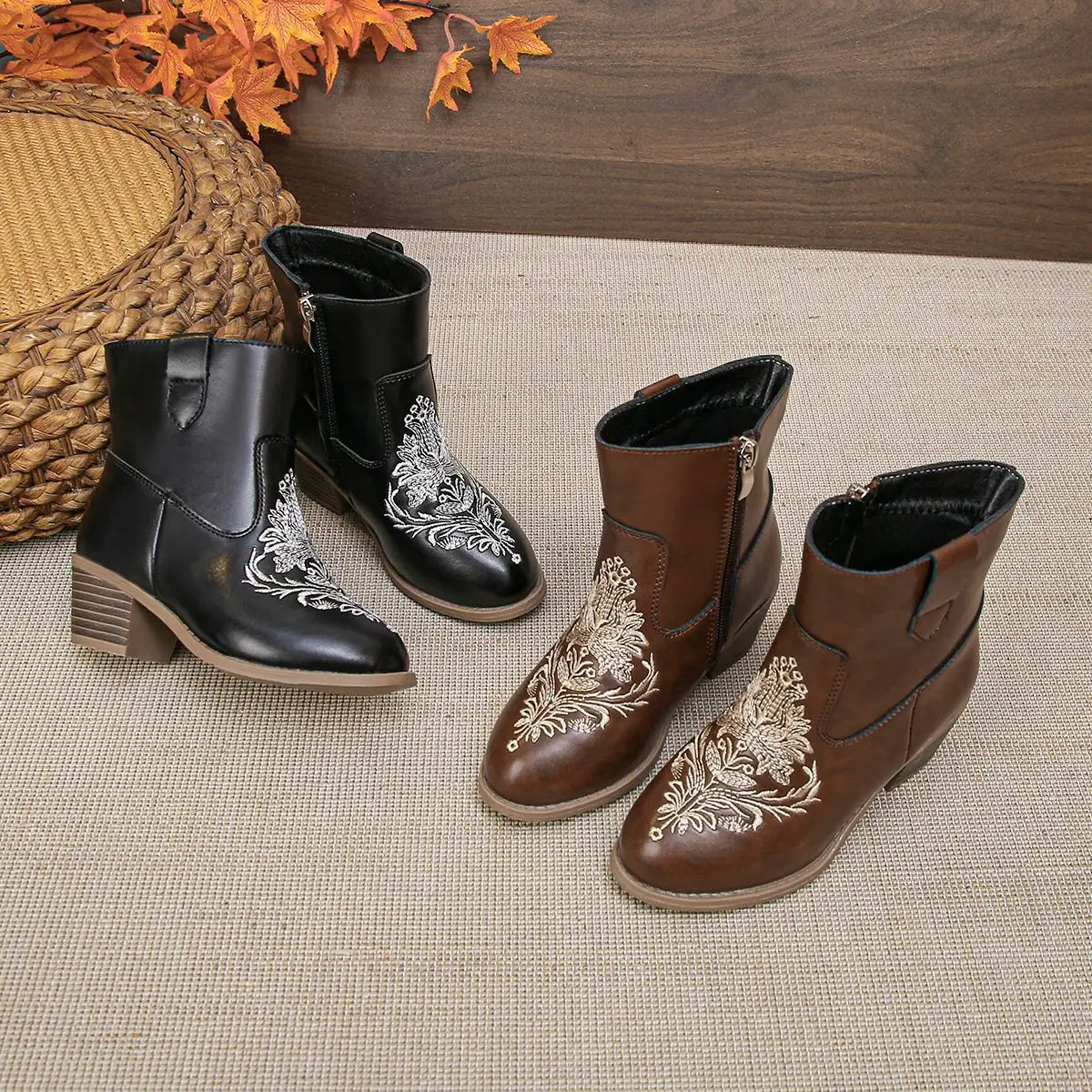 

Children's Embroidered Ankle Boots - Vintage Floral Pattern Side Zip Chunky Heel Girls Short Boot Botas Para Niñas Kids Shoes