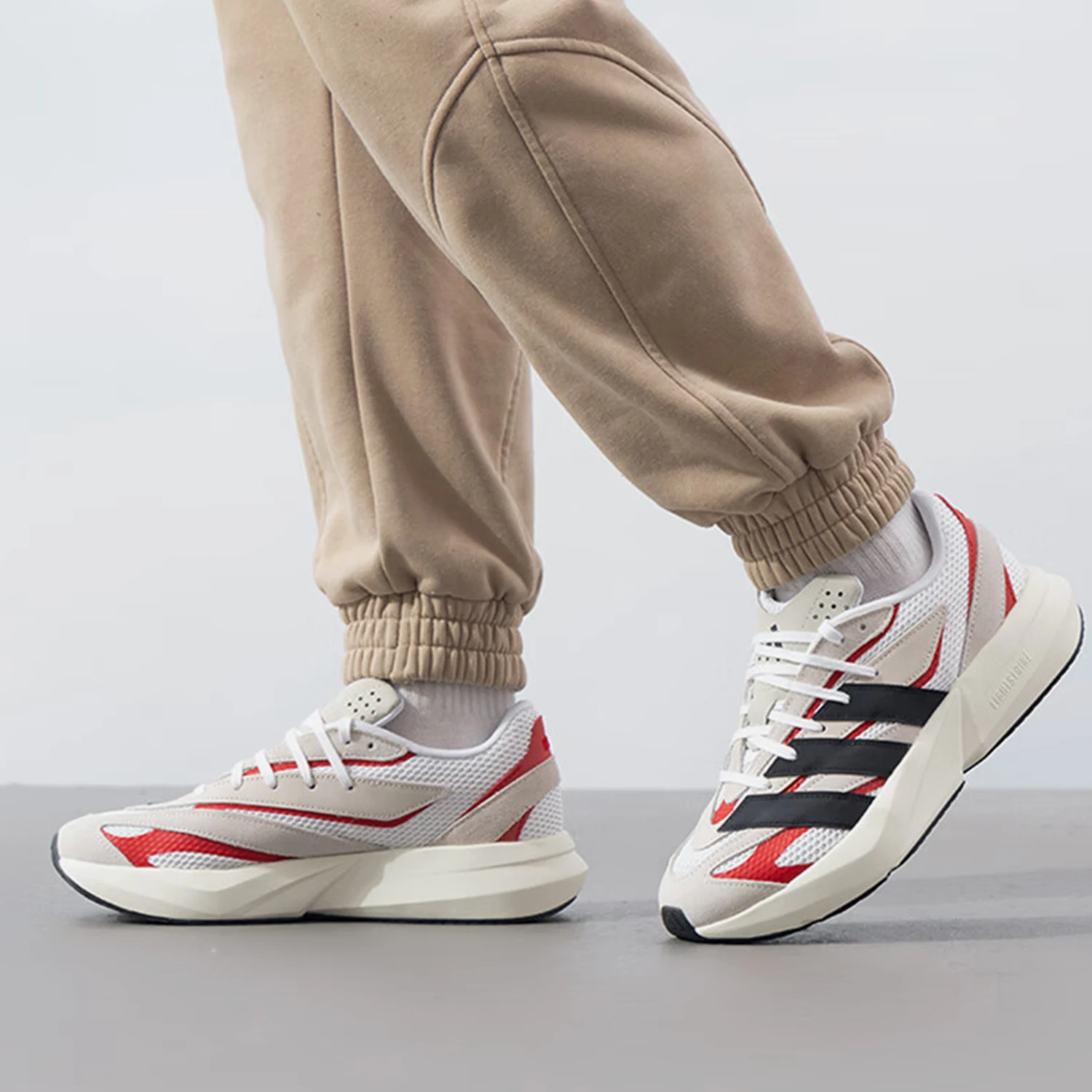 

Adidas Official Genuine LIGHTBLAZE Men's Ultra-light Sports Casual Shoes JQ9967