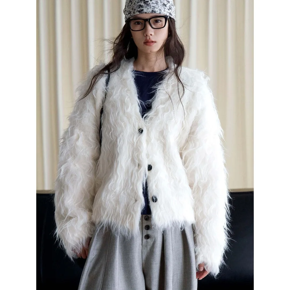 Autumn and Winter New Relaxed V-neck Pulling Knitted Wool Cardigan Curly Loose Silhouette Women's Texture Is Unique Fashionable