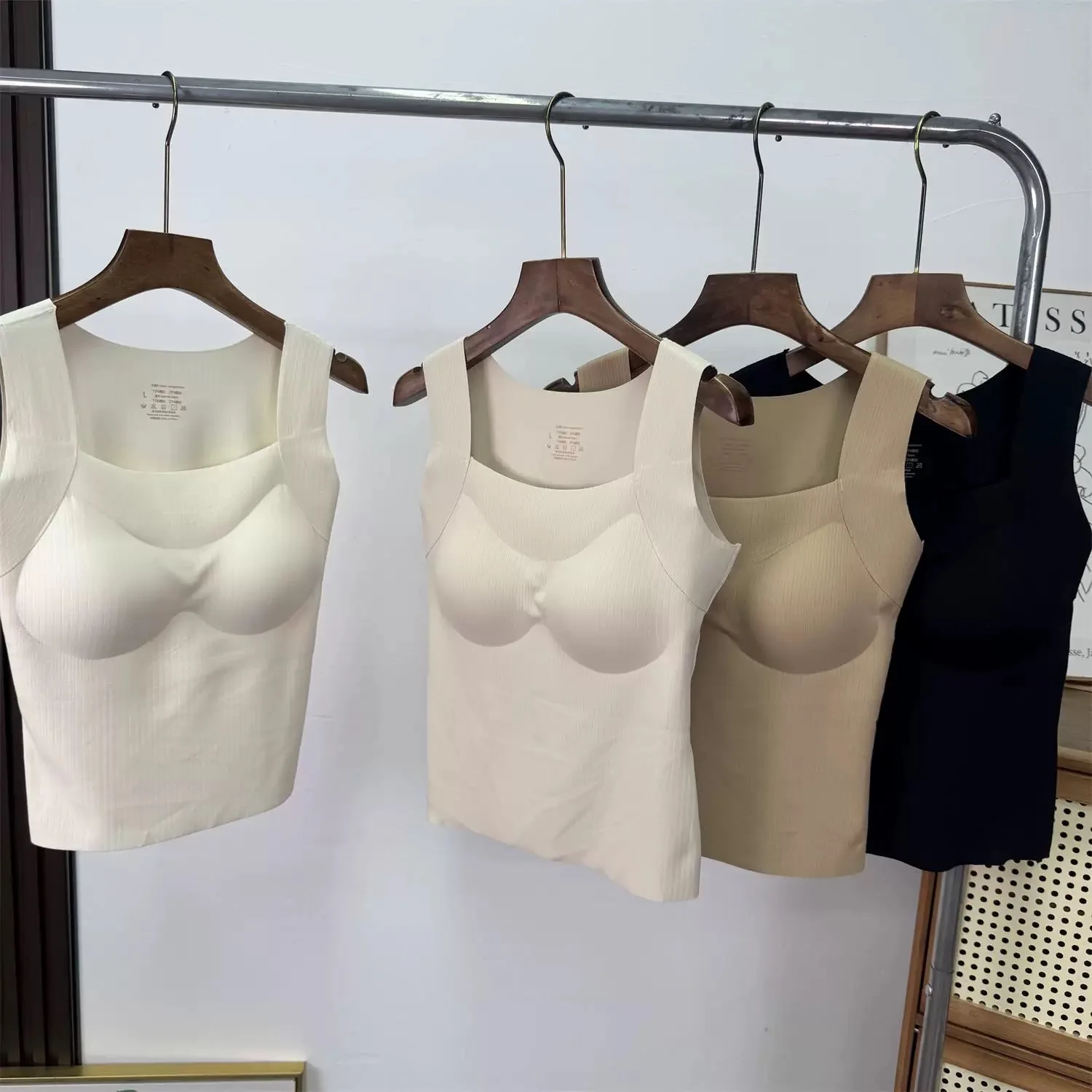 Thickened Fleece Warm Vest Women's Fixed One-Piece Underwear with Chest Pad Inner Wear Top for Winter Large Orders
