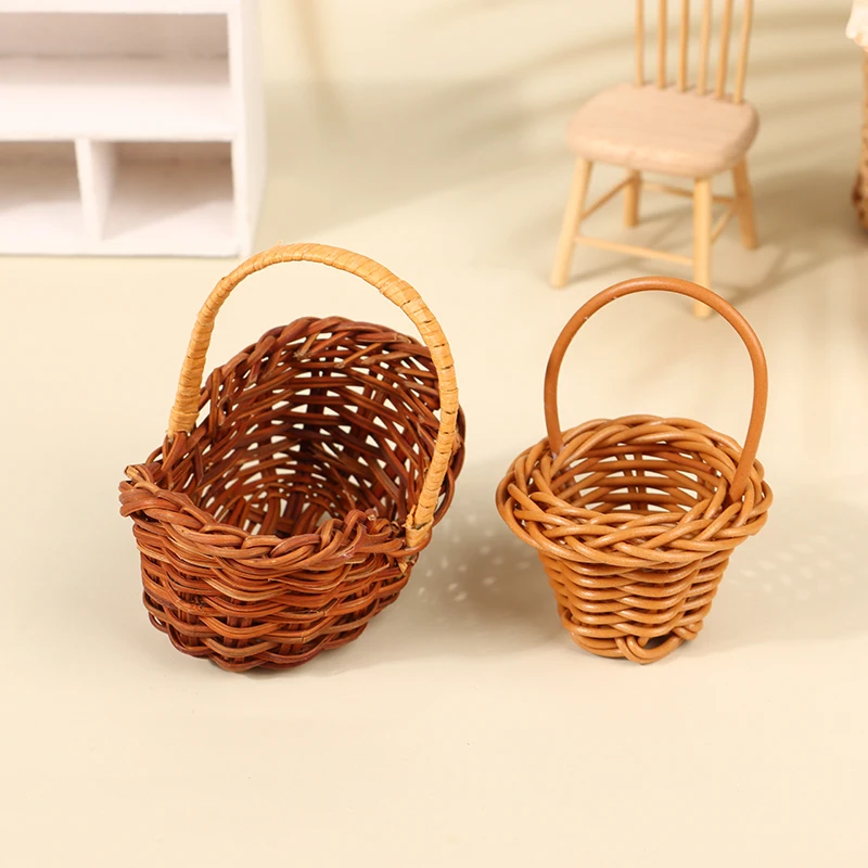 Cesta de flores tejida en miniatura para casa de muñecas, 1 piezas, cesta de mano, cesta de almacenamiento, juego de simulación para niños, accesorios para casa de muñecas