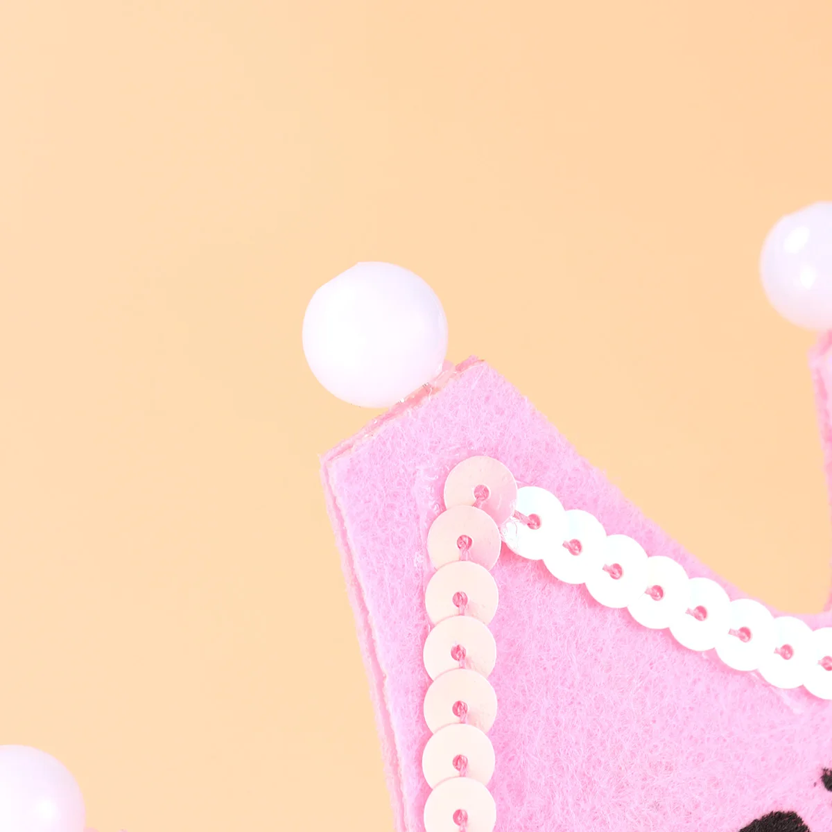 

4pcs Birthday Crown Hat Led Light Up Tiara Adjustable Detachable For Party Wedding Festival Carnival Celebrations Hair Styling