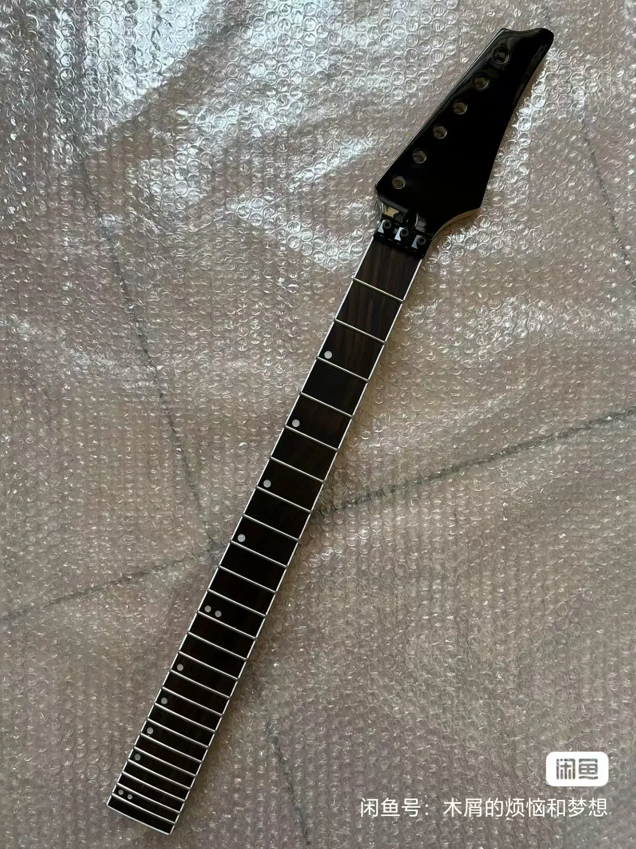 

Canadian maple Tiger print electric guitar neck Double shake 24-piece rosewood fingerboard