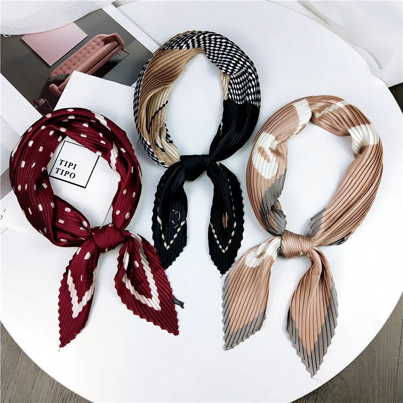 

Floral Shawl Square small silk scarf 70×70 cm Women Vintage Wrap Hijab Female Hair Band Wrist Luxury Headkerchief 2023 Bandanas