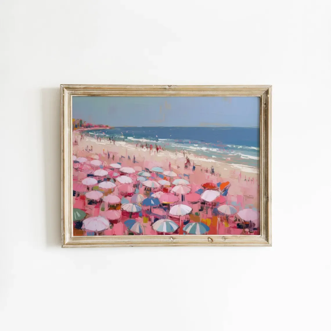Art mural Vivid Impasto Beachscape - Impression audacieuse de paysage de plage estivale animée, associant des tons de rose doux à un bleu océan profond.