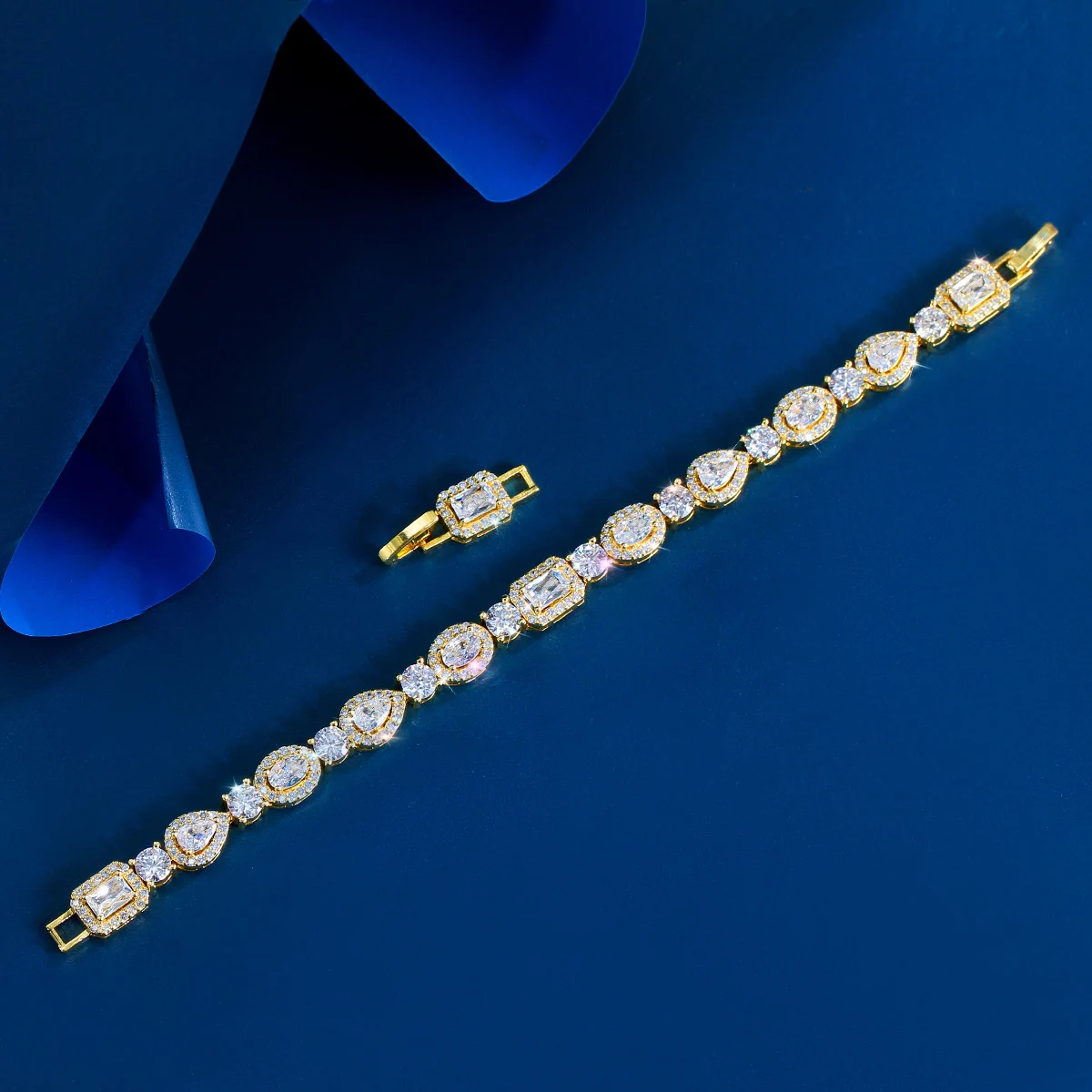 CWWZircons Luxuriöses Geometrisches Afrikanisches Cubic Zirconia Braut- und Verlobungsarmband für Frauen in Silberfarbe für Partyschmuck S0173 – Detail 7