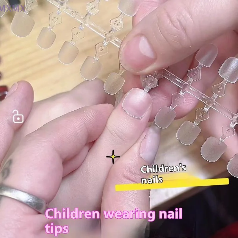 {MX} 100 個子供ショートクリア付け爪マットプレスネイルチップ DIY マニキュアエクステンション子供のためのネイルアート