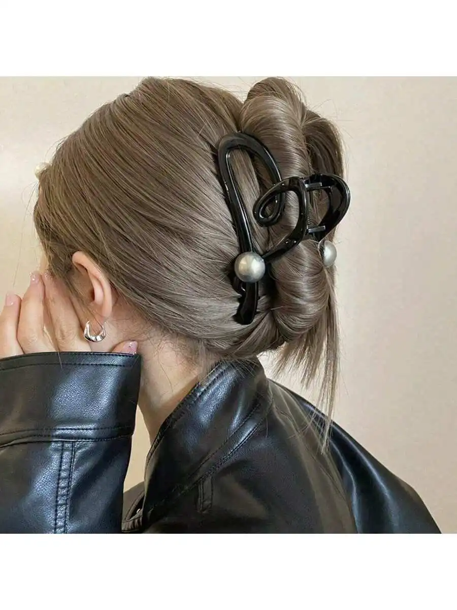 

Vintage Korean Style Black Asymmetric Heart Hair Claw Clip For Women