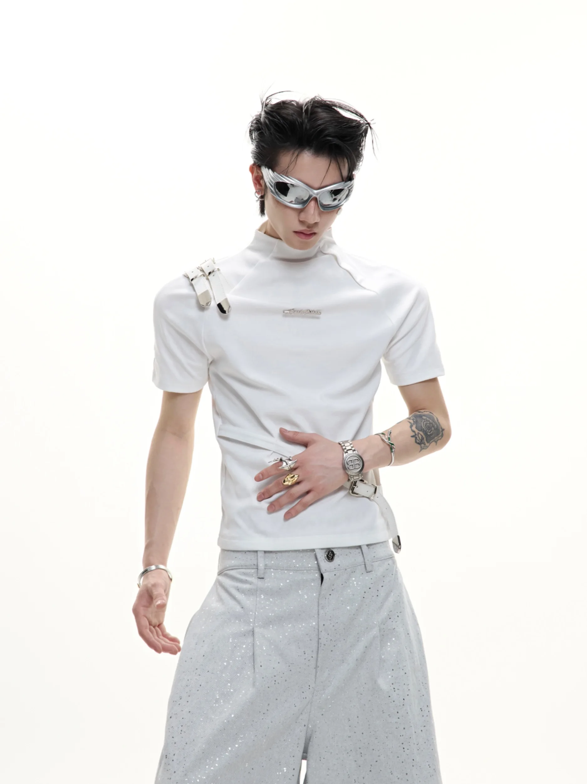ArguE CulturE Metal Belt Design Slim Fit Short Sleeve T-Shirt Ice Sensation  Color Top Youth Fashion Breathable Cotton