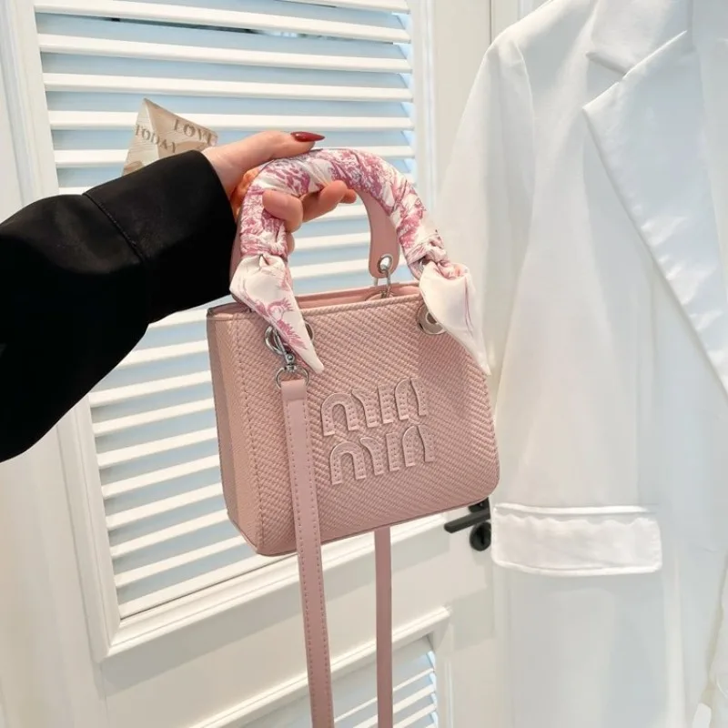 Bolso bandolera de mujer con diseño creativo, elegante y portátil, ideal para viajes y ropa casual