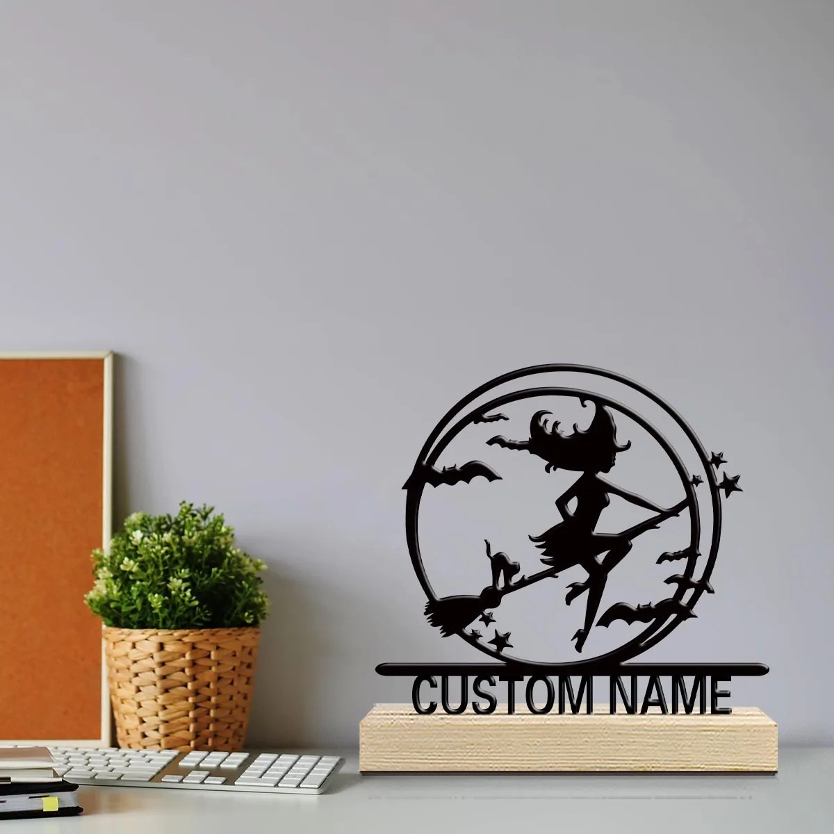 1pc Customized Minimalist Metal Ornaments Custom Name Equipped with Wooden Base Room Decorations, Bar Counter Decorations