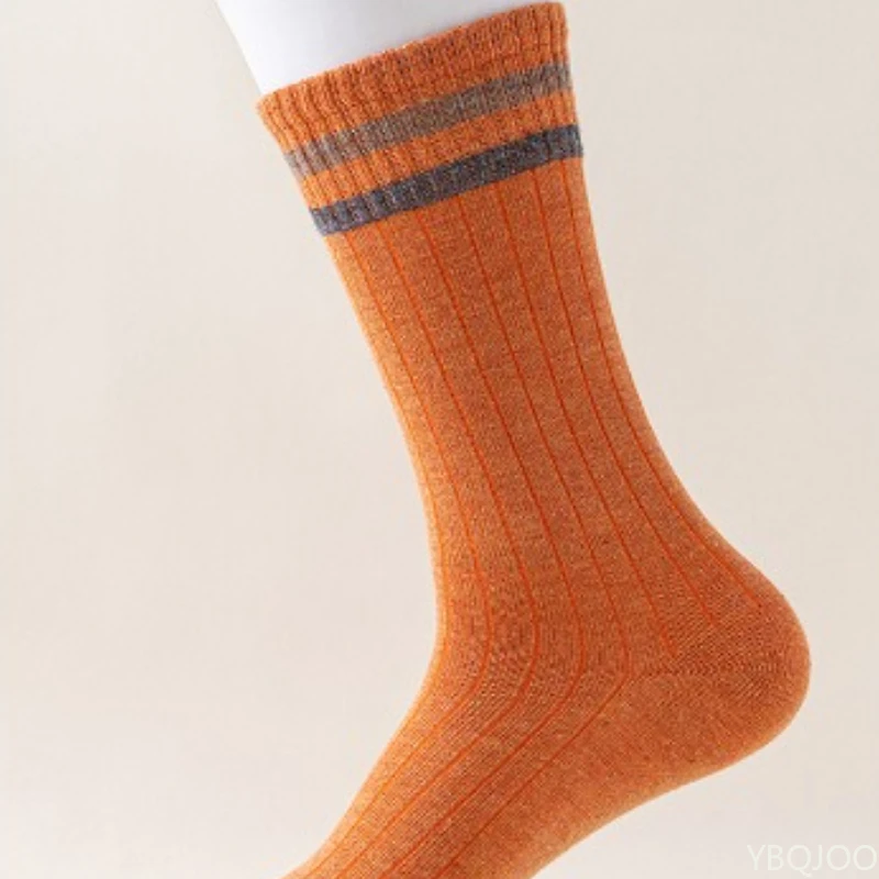 5 Pairs Autumn Winter Fashionable versatile comfortable Sports Socks Long Casual Sweat Absorption Breathability men socks