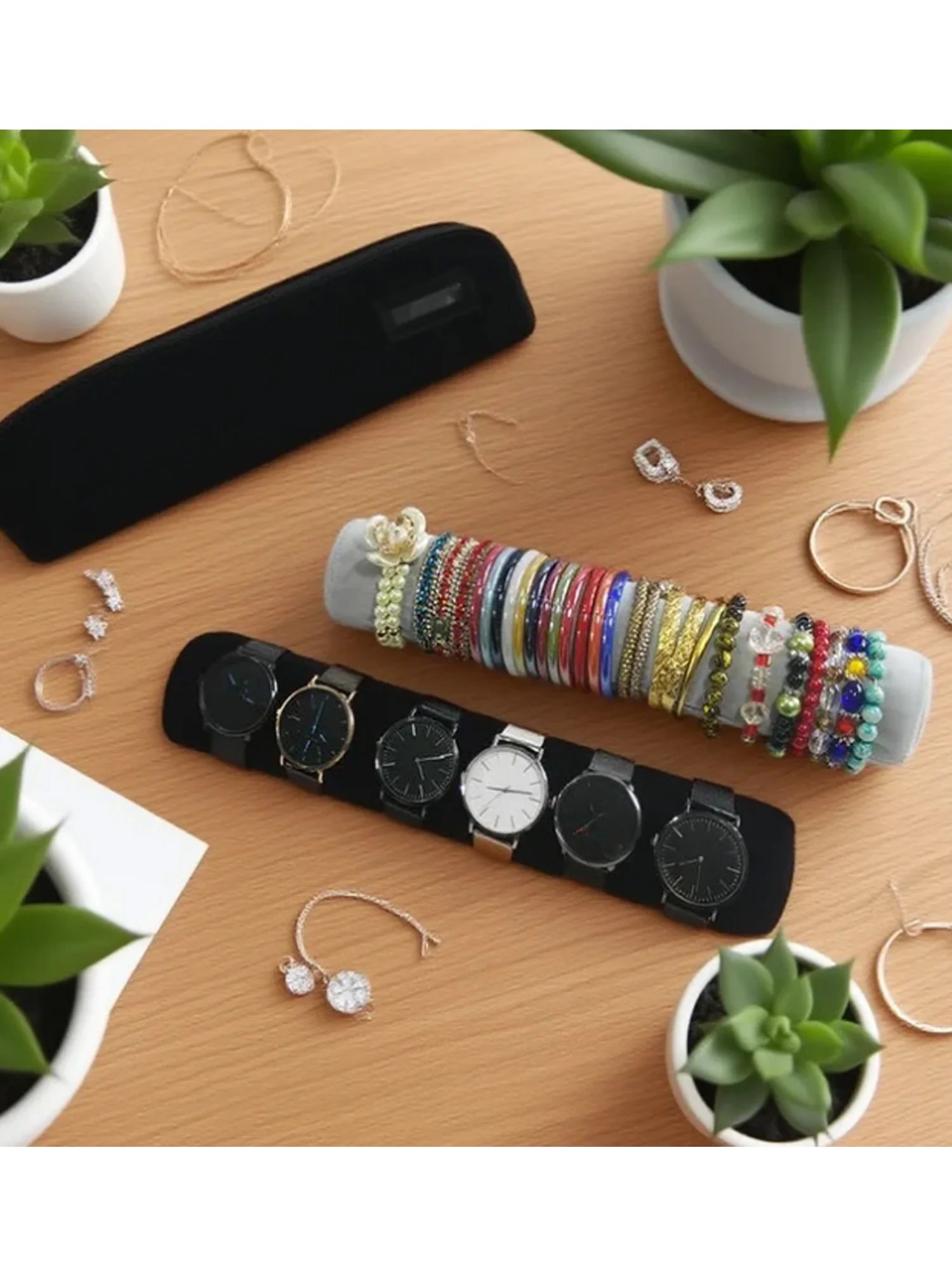 

Black Velvet Bracelet Bangle Watch Roll Travel Pouch Jewelry Organizer with Spone roll