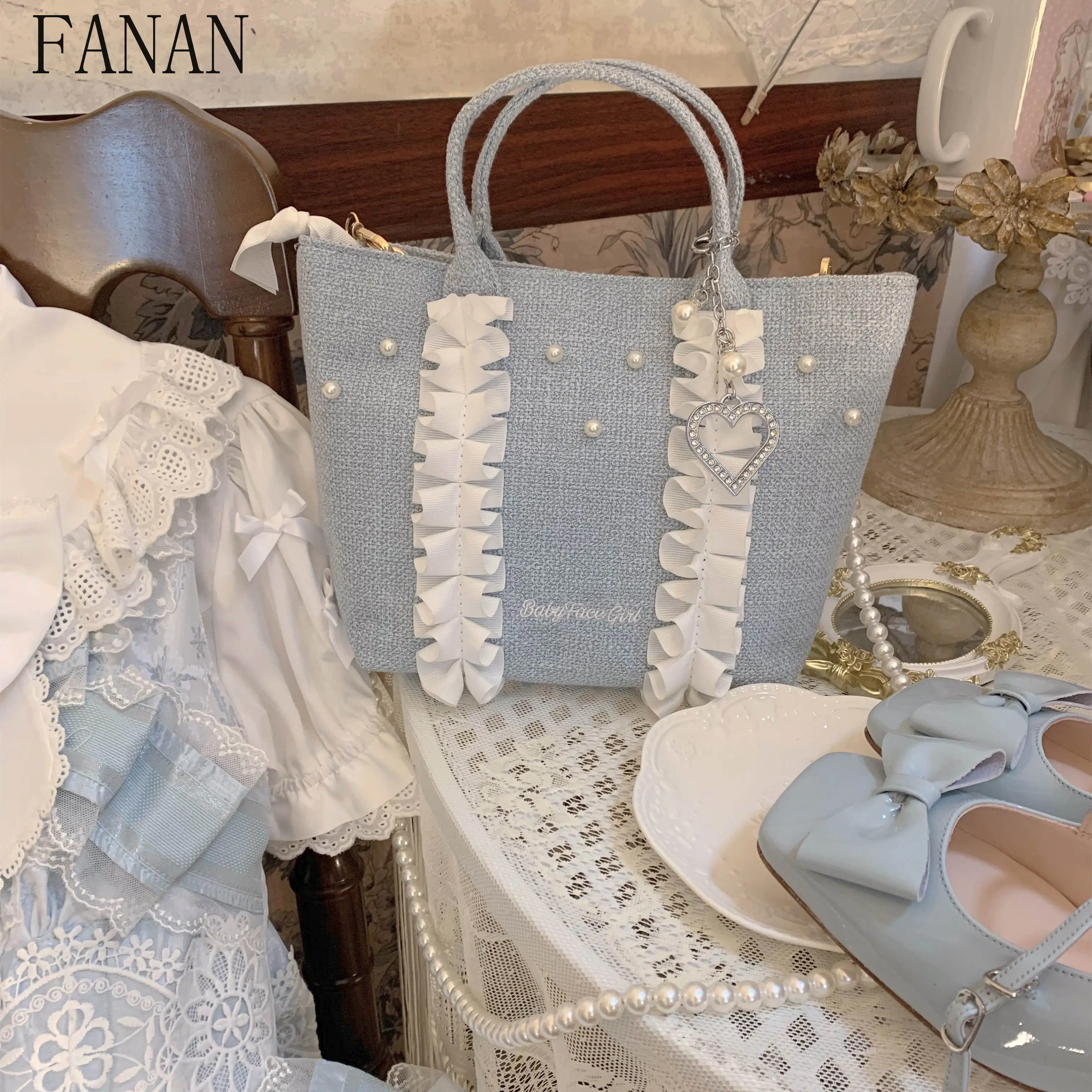 

Exquisite Japanese Style Women's Handbags Sweet Girl Messenger Bag Casual Handbag Pearl Girl Cute Fashion Top-Handle Bags