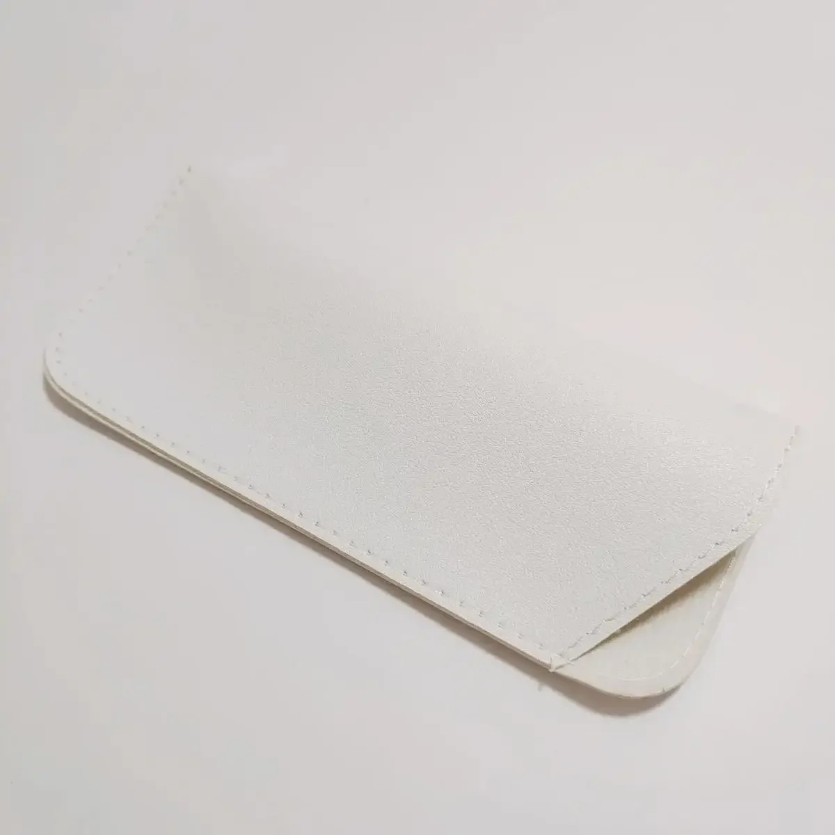 1 Stück PU-Leder Sonnenbrillen-Etui Weiche Brillenhülle Tragbare Kratzfeste Brillentasche für Damen und Herren Brillenzubehör – Detail 1