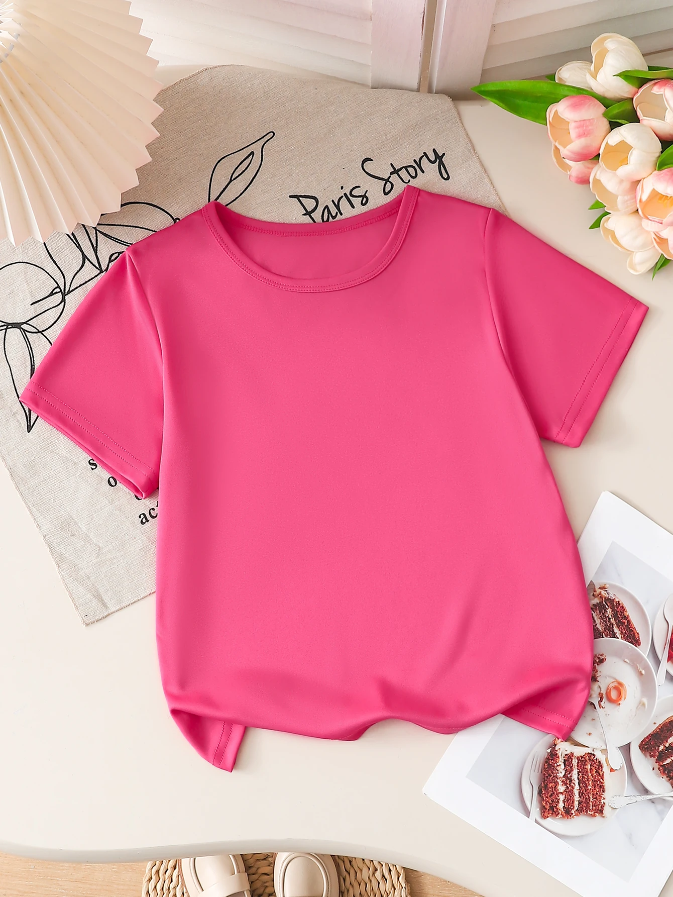 Fashionable girls' solid color round neck short-sleeved T-shirt, children's casual everyday basic T-shirt