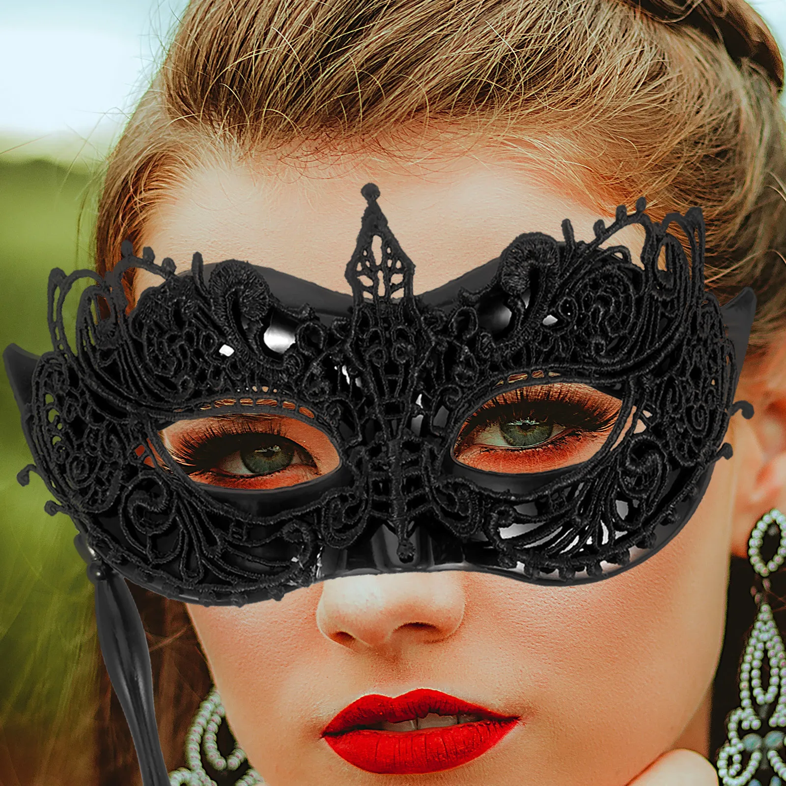 

Women Lace Masquerade Mask Handheld Plastic Party Mask Prop for Prom Ball Carnival Mardi Gras Mardi Gras Accessories