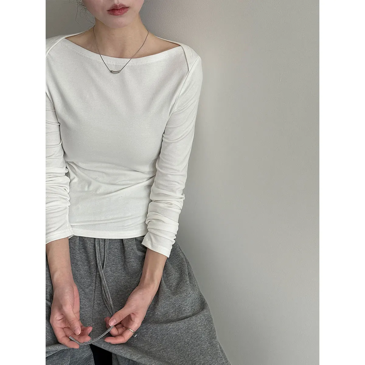 Retro High Intelligence Boat Neck Design Long Sleeve Women's T-shirt Slim Fit Inner Wear Cotton Casual Style Autumn Top