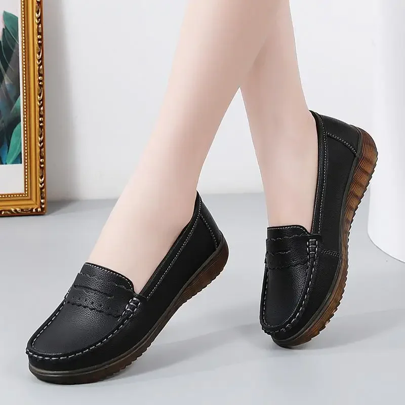 Genuine Leather Moccasins Women's Summer Slip-on Soft Bottom Comfortable Wide Feet Moccasins Flat Loafers