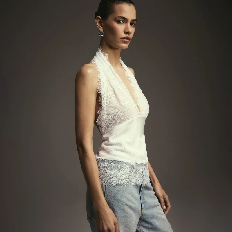 

Элегантный женский топ-халтер с открытой спиной и кружевными вставками из атласа, без рукавов, весна 2026, повседневный стиль