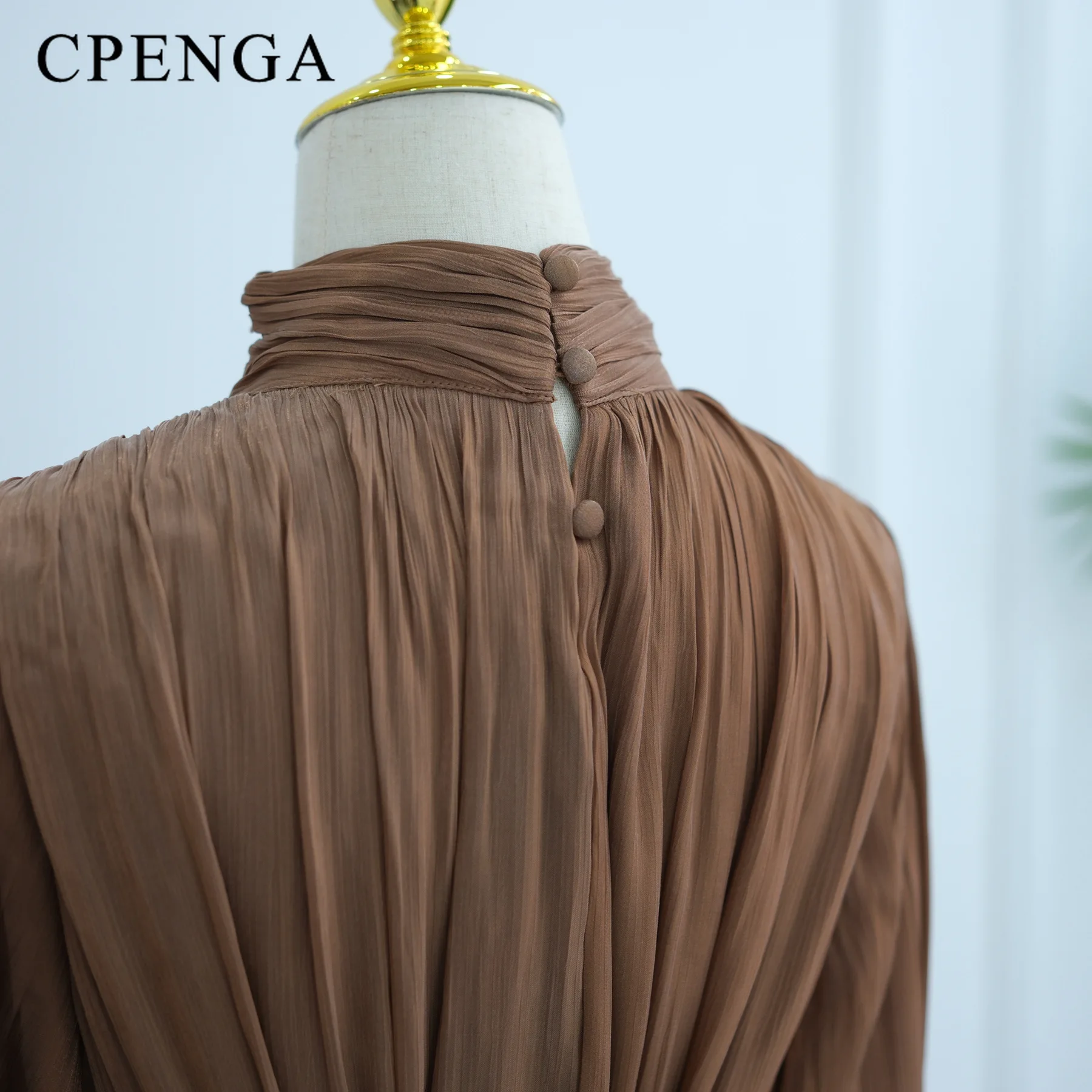 فستان عربي بأكمام مكبل للنساء المسلمات 2025 دبي عباية متواضعة إسلامية عطلة الزي الجديد عادي الاصطناعية الساتان تركيا رداء