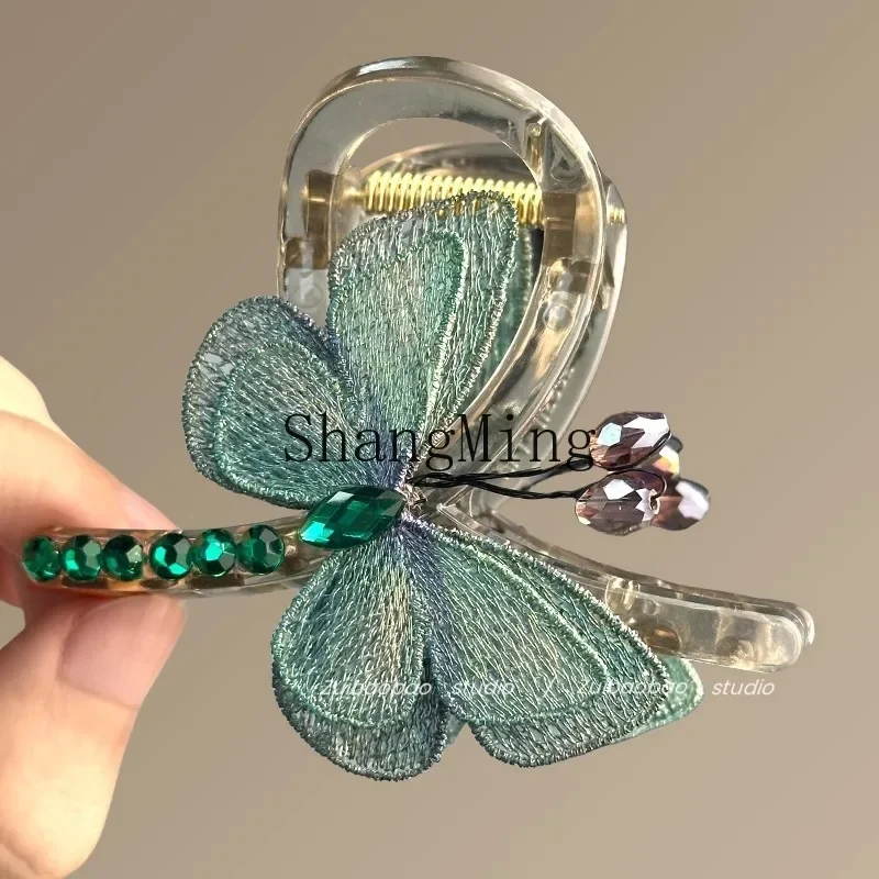 

CLL Spring Butterfly Temperament Retro Style Embroidery Butterfly Grab Clip Shark Clip Half on the Back of the Head