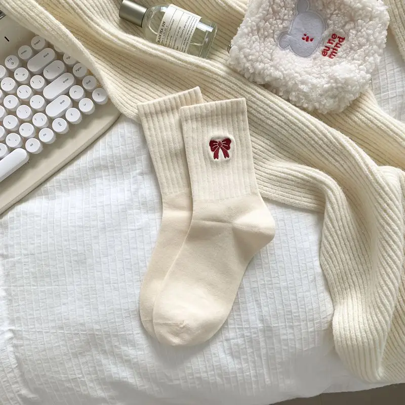 Trendy Women\'s Socks Autumn Red Girls Embroidery Bow Cute Socks Long Breathable Cotton Female Elastic Striped Socks Korean Style