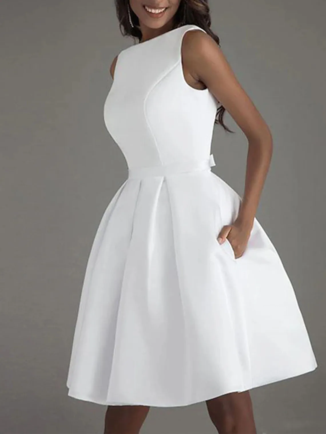 

Minimalist Sexy Sleeveless Boat Neck Satin Knee Length A-Line Cocktail Dress with Ruffles Bow V Back 2025 free customized