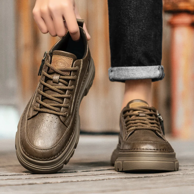 2025 Nuevas zapatillas blancas de otoño para hombre: zapatos casuales transpirables, estilo de pareja, de moda y más vendidos