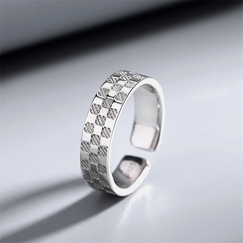 Anillo de diseño cuadrado clásico para hombre, tamaño abierto, patrón de tablero de ajedrez Popular, anillo de dedo índice masculino, regalo para novio