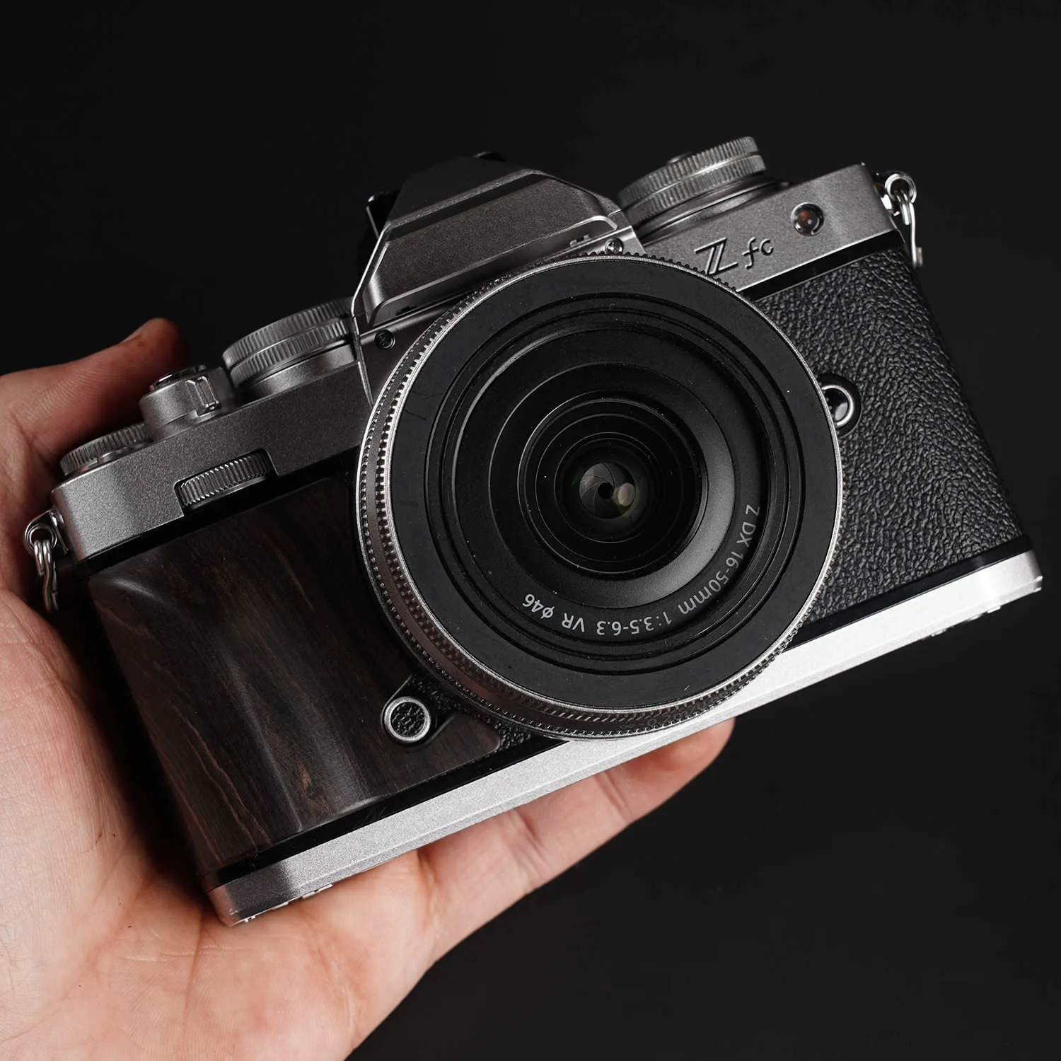 

Solid Wood Handle Ebony Walnut Enhances Protective Grip Handle For Nikon Z fc Resistance, Lightweight and Portable