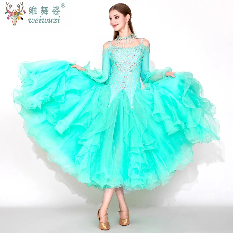 Walzer Foxtrot Tango Quickstep Outfit Passen Sie das weibliche hellgrüne Langarm-Kleid für Gesellschaftstanz und Wettbewerb an