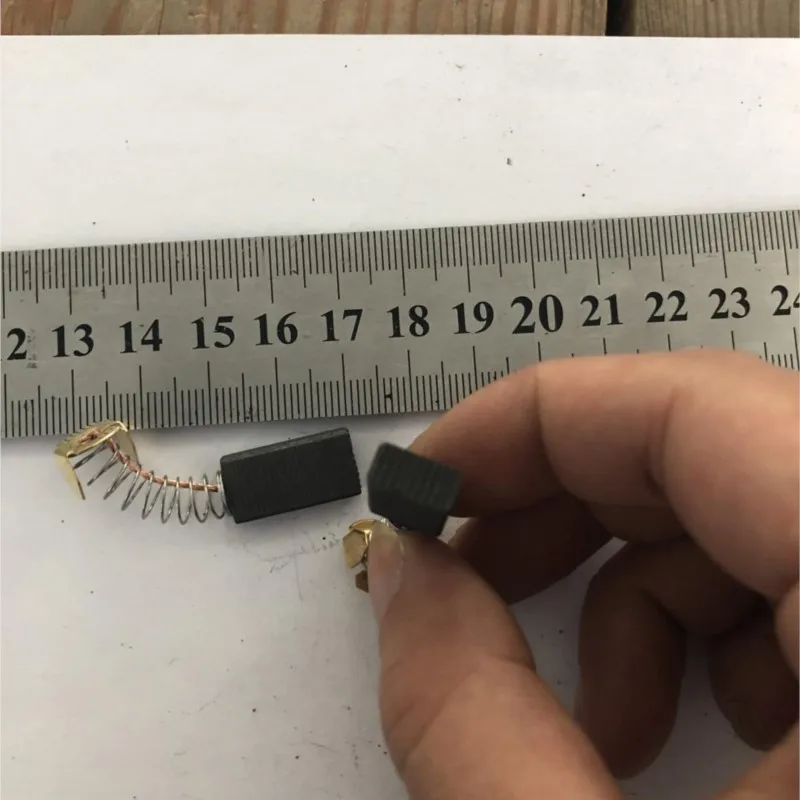 2Pcs Spare Parts 153# Carbon Brushes 20 x 10 x 5mm 0.78"x0.39"x0.19" for Makita Motor