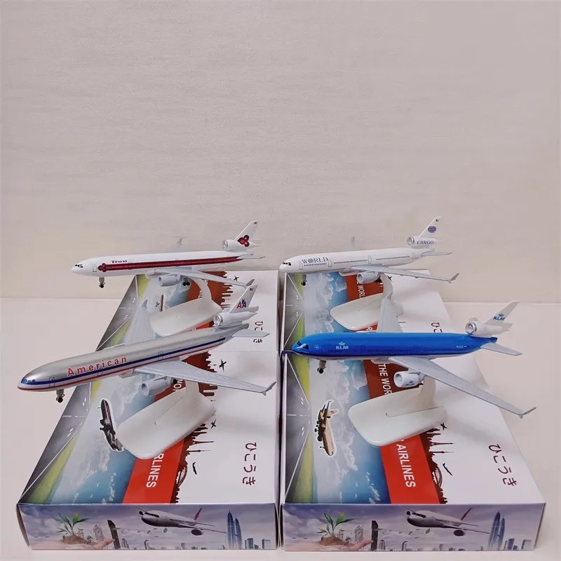 

20cm Metal Scale Aircraft MD11 Series Miniature Airplane America MD11 Diecast Jet Airplane Model Toy Collectible Plane Toy Gift